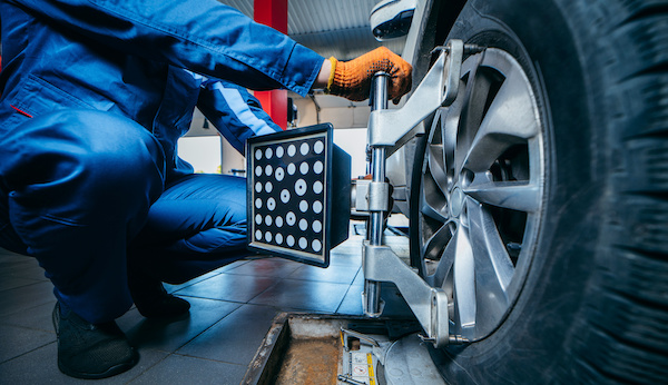 Wheel Alignment or Tire Balance, Which Do You Need?